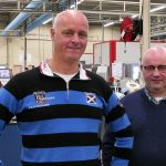 Eric Maas, productiemanager bij VDL GL, en Henry van Haeff, directeur van 2-S