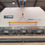 De nieuwe PPEB-H kantbank van LVD heeft een lengte van 14 meter en een tonnage van 1250 ton. Hiermee kan Den Oudsten tot 8 mm dik over de hele lengte nauwkeurig en snel zetten.