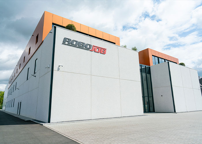 Met de officiële opening van het nieuwe hoofdkantoor in Heist-op-den-Berg (B) zet RoboJob een belangrijke nieuwe stap in haar groeitraject.